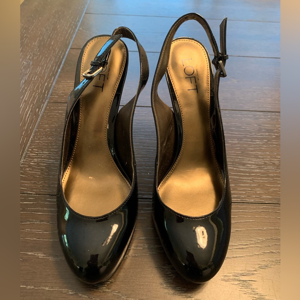 Loft Black Patent Leather Pump
Size 7